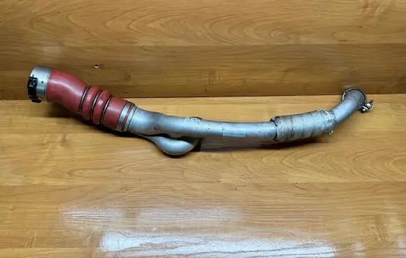 BMW 7 F01 F02 F03 F04 Intercooler hose/pipe 7582313 1022055S04