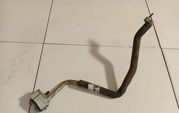 Mitsubishi Grandis Air conditioning (A/C) pipe/hose