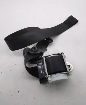 BMW 1 E82 E88 Front seatbelt