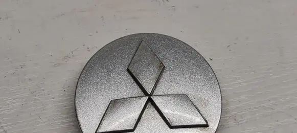Mitsubishi Colt Original wheel cap 4252A017