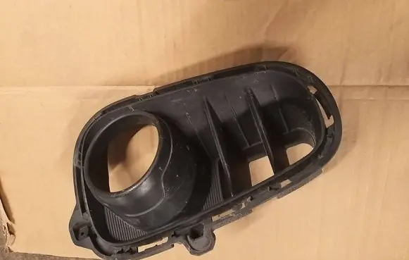 KIA Rio Front bumper lower grill 86524H8010