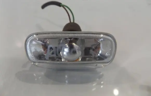 Audi A6 S6 C6 4F Front indicator light 