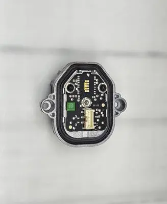 Volvo V90 Cross Country LED ballast control module B650330B