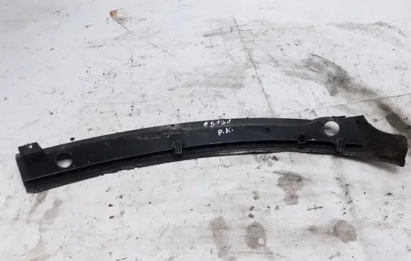 Audi A4 S4 B5 8D Wiper trim 8D1819403A