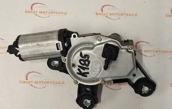Audi A4 S4 B7 8E 8H Rear window wiper motor 473700