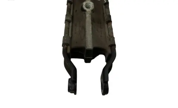 Volvo XC60 Engine mount bracket 31262035 8G9N6P082BA
