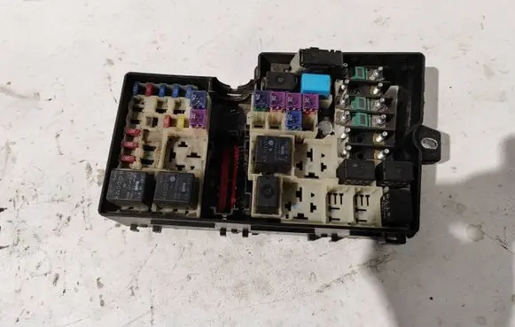 Mazda 3 I Fuse box set BP4K66765 062908 518818103