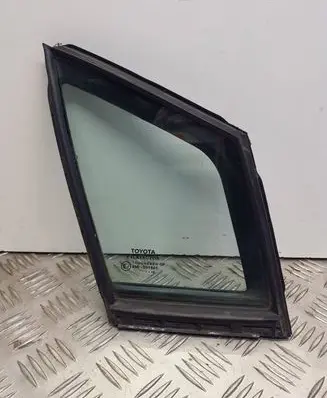 Toyota Avensis T270 Front vent window/glass (coupe) 