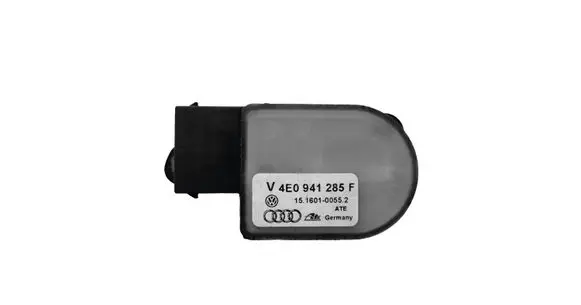 Audi A8 S8 D3 4E Headlight/headlamp level sensor 4E0941285F