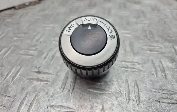 Nissan Qashqai Differential lock switch 
