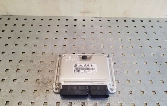 Audi A2 Engine control unit/module 045906019G 0281010220
