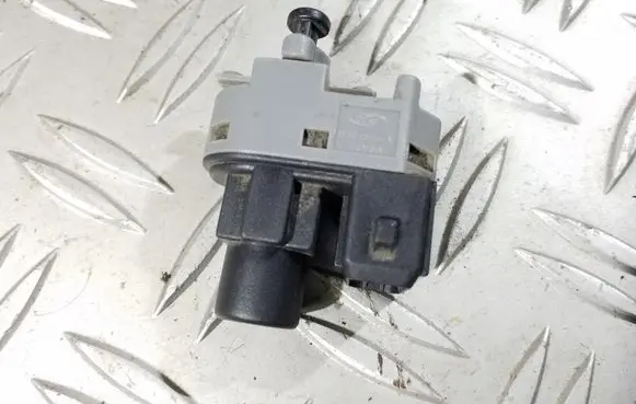 Brake pedal sensor switch