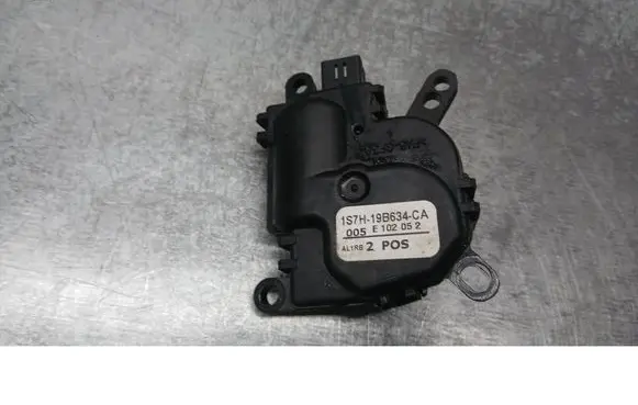 Ford Focus C-MAX Coolant heater control valve 1S7H19B634CA