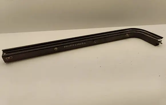 Chrysler Pacifica Sliding door trim 