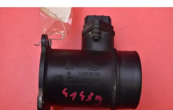 Nissan Almera Tino Mass air flow meter 226805U400