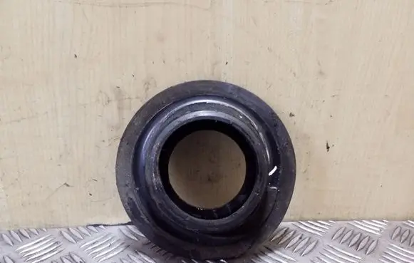 BMW X5 E53 Coil spring mount 