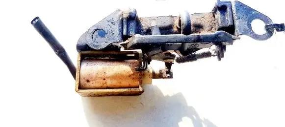Alfa Romeo 156 Front door lock loop/hook striker 