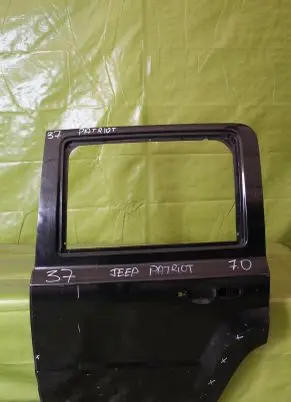 Jeep Patriot Front door 000259