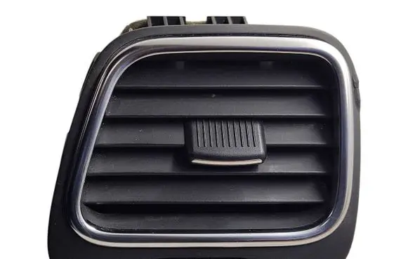 Volkswagen Scirocco Dashboard side air vent grill/cover trim 1Q0819703J 1Q0819709B