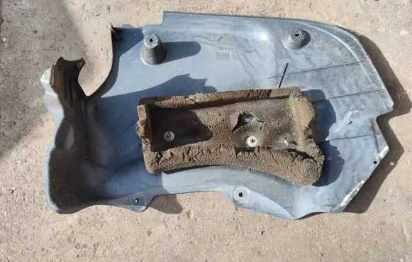 BMW X3 E83 Engine splash shield/under tray 5755091