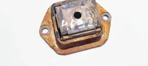 Citroen Xsara Picasso Engine mount bracket 538320