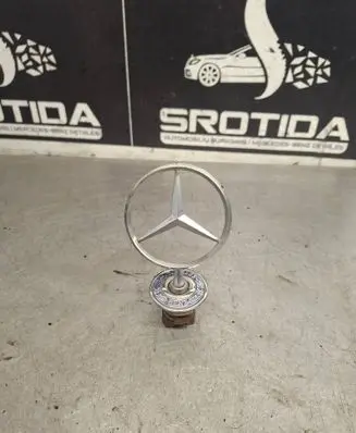 Mercedes-Benz E W212 Manufacturer badge logo/emblem A2108800186