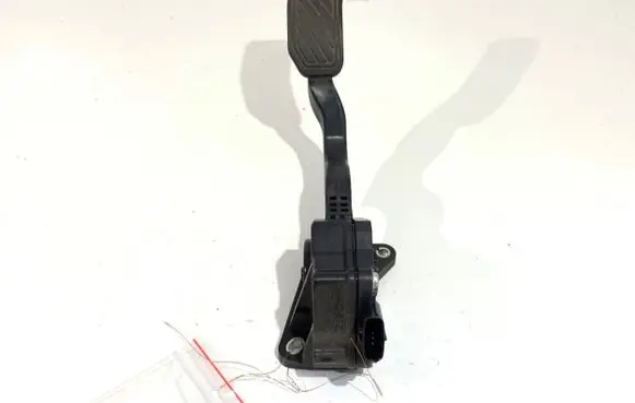 Mazda 2 Accelerator throttle pedal K4238-7410