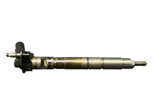 Volkswagen PASSAT B6 Fuel injector 03L130277 044516030