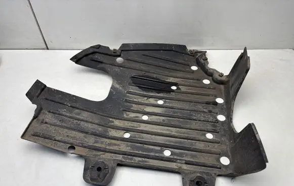 Seat Leon (5F) Rear underbody cover/under tray 5F9825281C