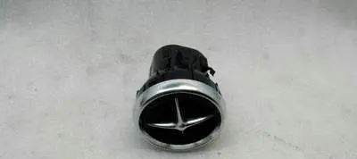 Mercedes-Benz CLS C219 Dash center air vent grill A2318300054