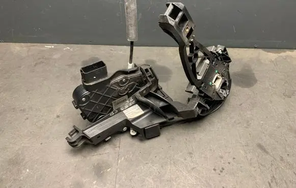 Jaguar XF Rear door lock 8X2324995CD