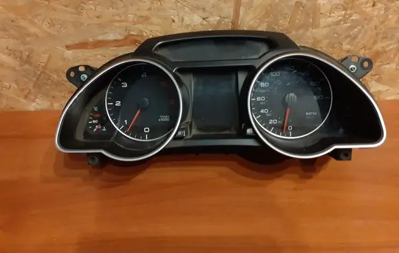 Audi A5 8T 8F Speedometer (instrument cluster) 8T0920981B 218