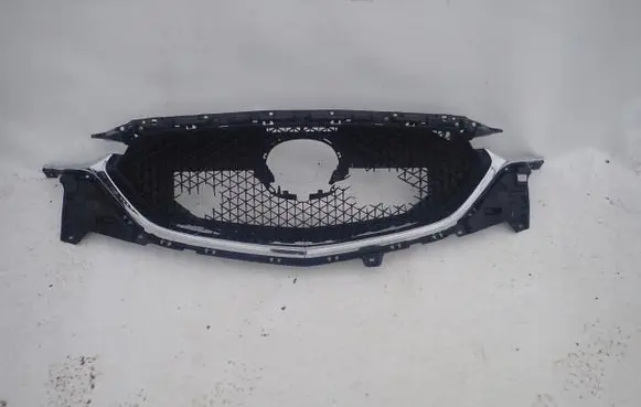 Mazda CX-5 II Front bumper upper radiator grill