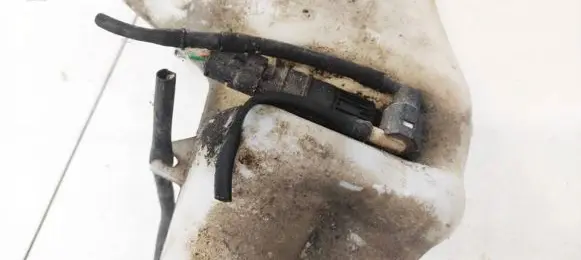 Renault Scenic I Windscreen/windshield washer pump