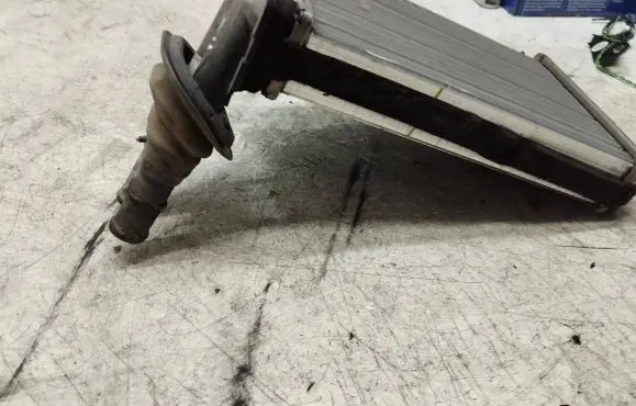 Audi A4 S4 B5 8D Heater blower radiator 8D1819031A 9177771506