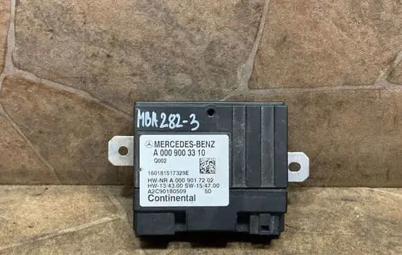 Mercedes-Benz C W205 Fuel injection pump control unit/module A0009003310
