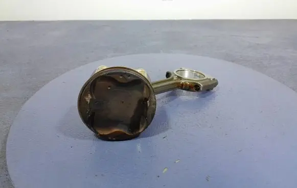 Piston