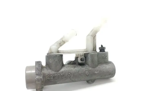 Nissan Almera Tino Master brake cylinder 22157879