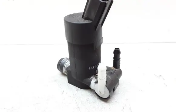 Volvo V50 Windscreen/windshield washer pump 1S7117K624FE