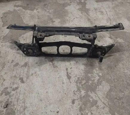 BMW 3 E46 Radiator support slam panel bracket 