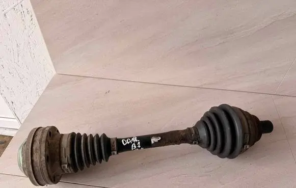 Volkswagen PASSAT B7 Front driveshaft