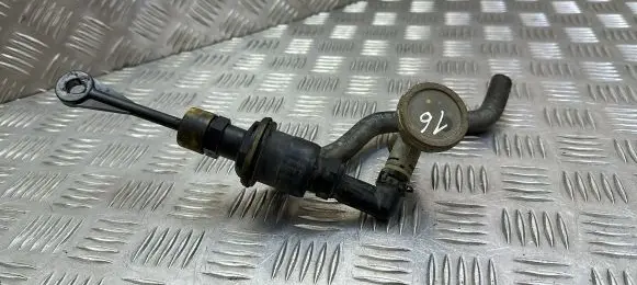KIA Sportage Clutch master cylinder