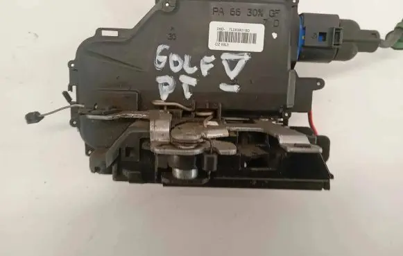 Volkswagen Golf V Rear door lock 7L0839015D