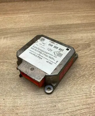 Volkswagen Polo III 6N 6N2 6NF Airbag control unit/module 6N0909603 5WK137