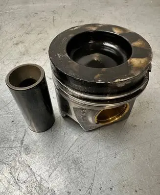 Volkswagen Transporter - Caravelle T6 Piston 0811SC