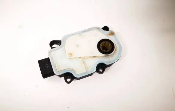 Tesla Model S Air flap motor/actuator A24011023112 110485402