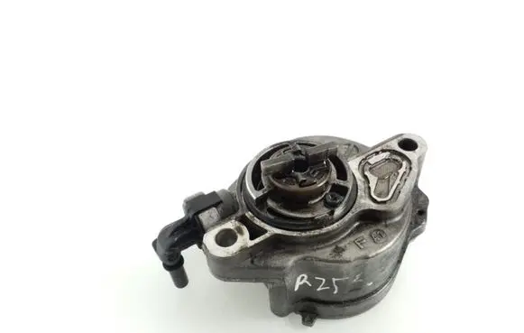 Volvo V50 Vacuum pump D1563C22802T