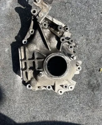 Nissan Navara D40 Timing chain cover 8200882029 8201000440