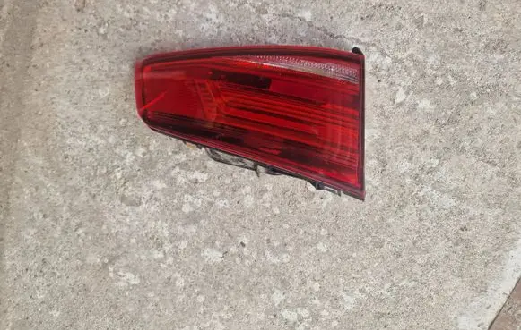 Volkswagen PASSAT B8 Tailgate rear/tail lights