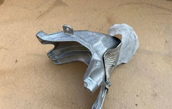 Audi A4 S4 B8 8K Engine mounting bracket 8K0199308CH